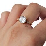 SOLITAIRE CUT DIAMANTE RING