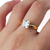 SINGLE STONE RING WITH GOLD SHOULDER