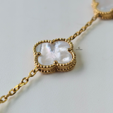 WHITE 5 FLOWER BRACELET - MEDIUM