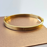 SCREW DESIGN HINGED BANGLE