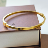 THIN SCREW DESIGN HINGED BANGLE