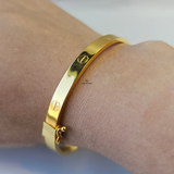 SCREW DESIGN HINGED BANGLE