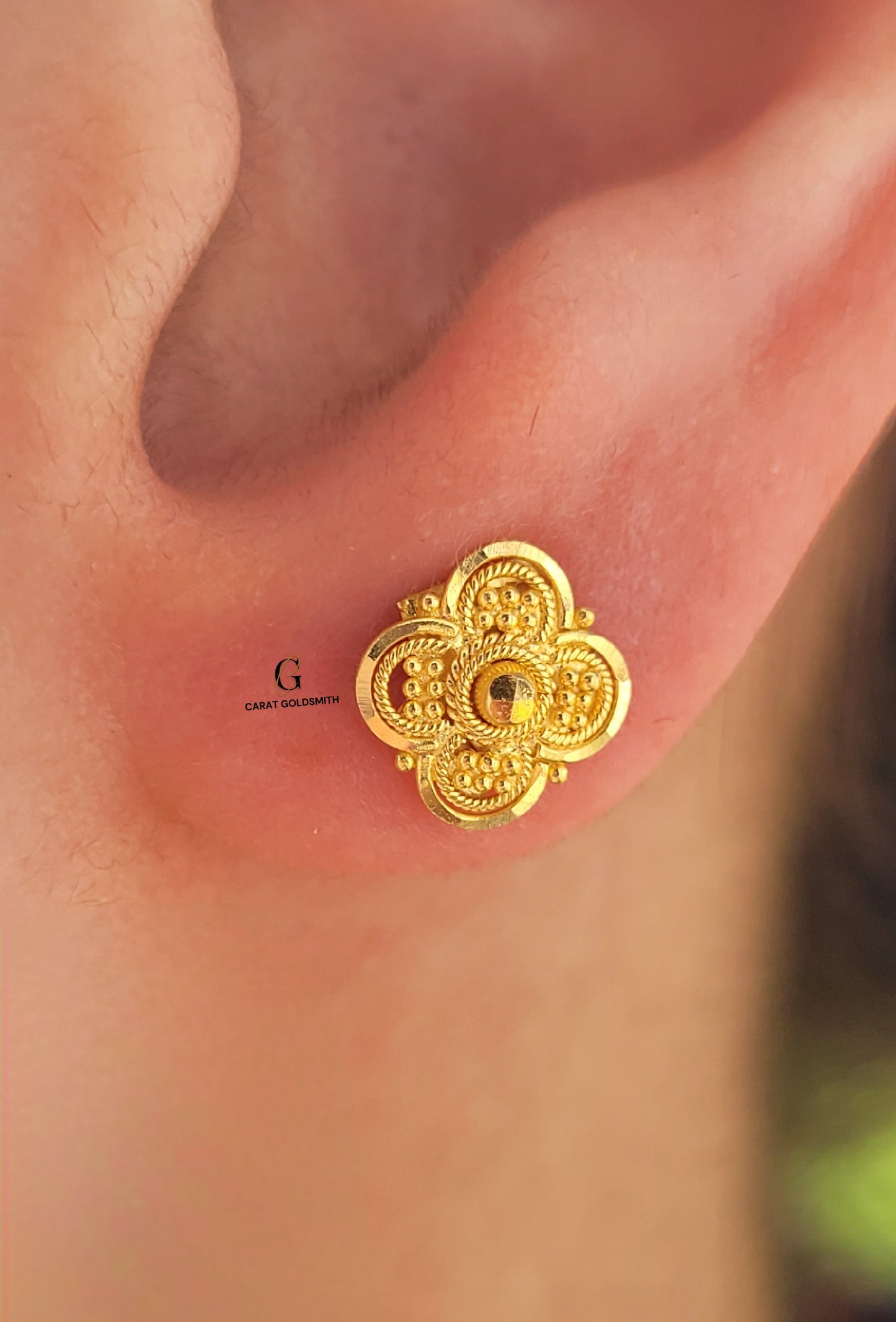 INTRICATE DESIGN STUDS