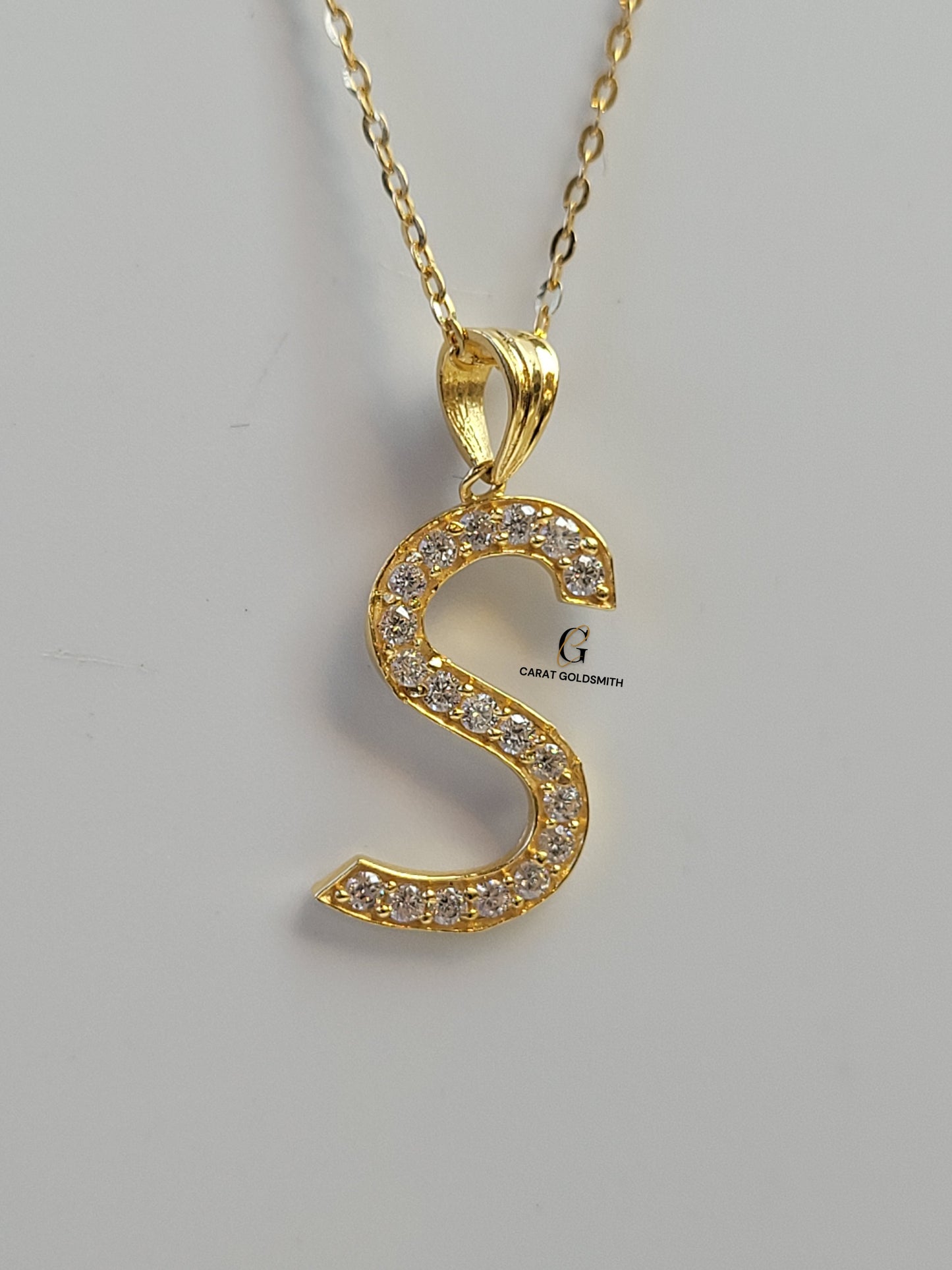 S INITIAL PENDANT