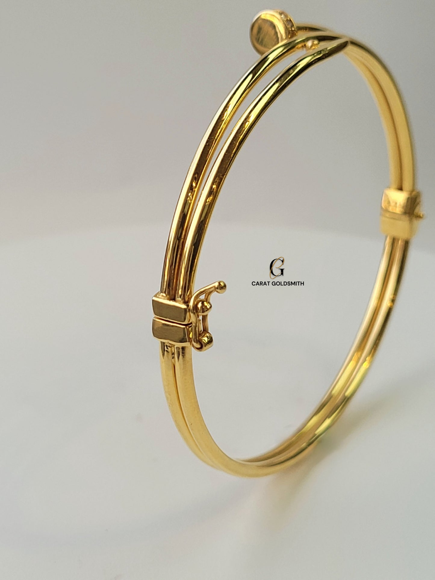 GOLD NAIL CUFF BANGLE