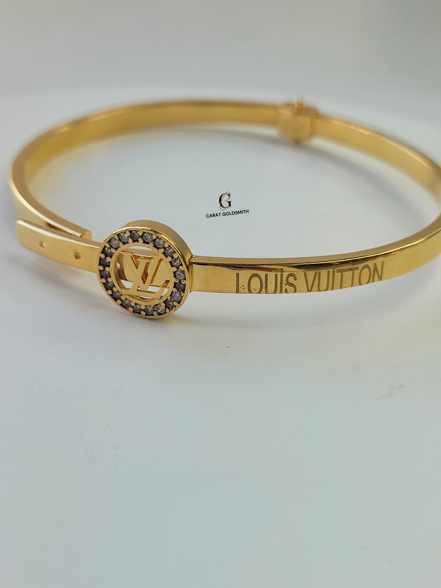 GOLD LV INITIAL CUFF BELT BANGLE