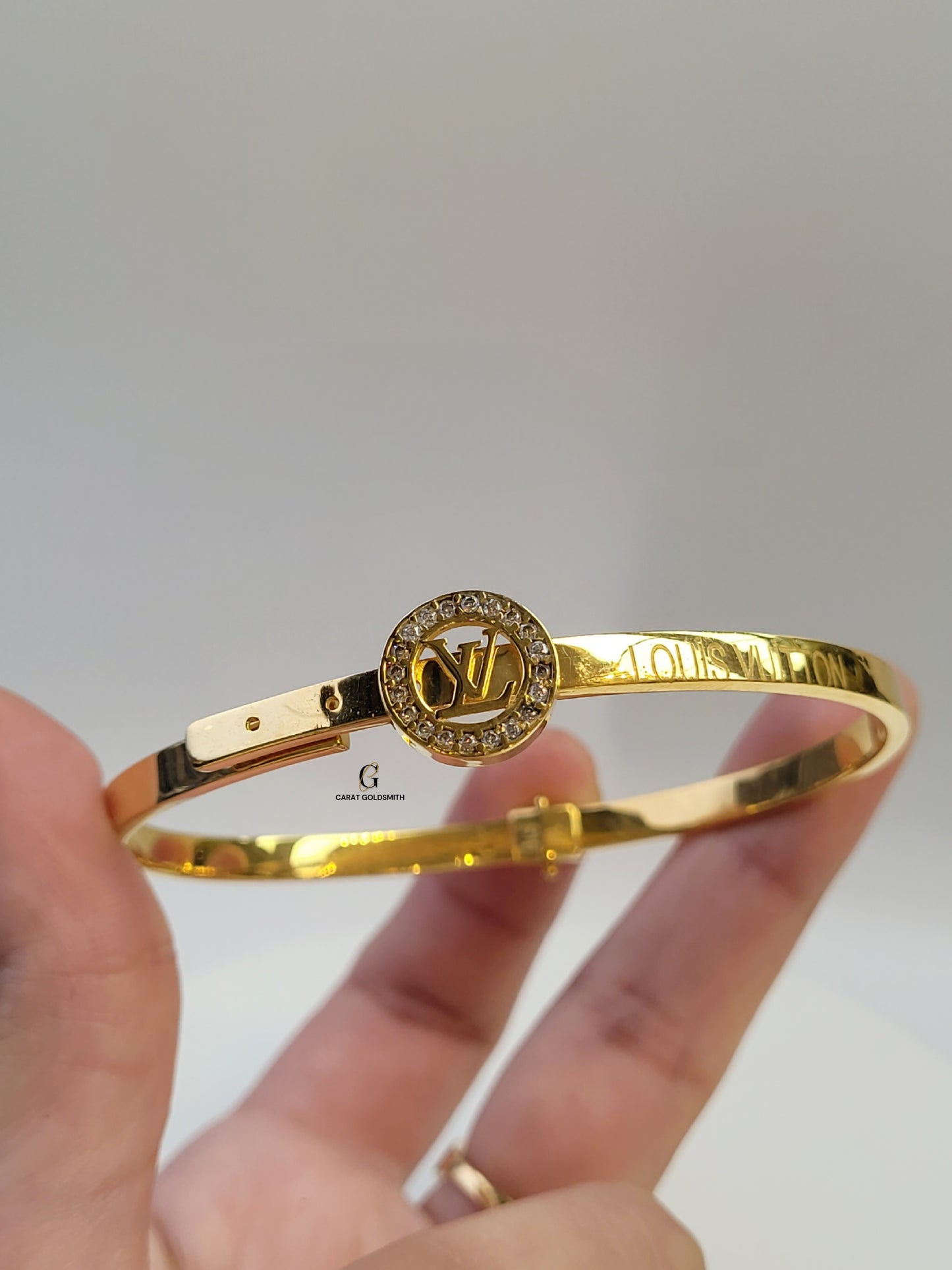 GOLD LV INITIAL CUFF BELT BANGLE