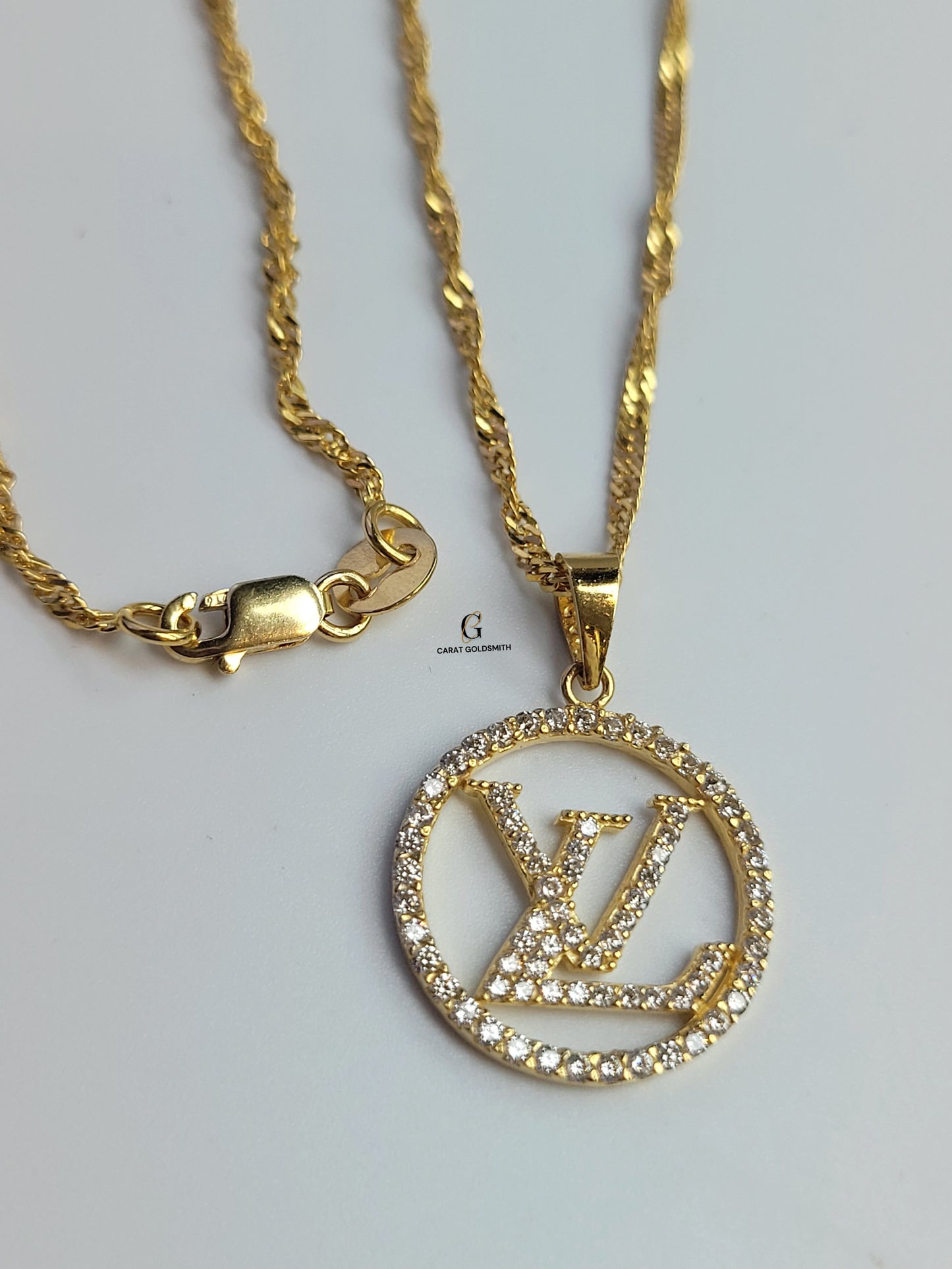 DISC DIAMANTE PENDANT