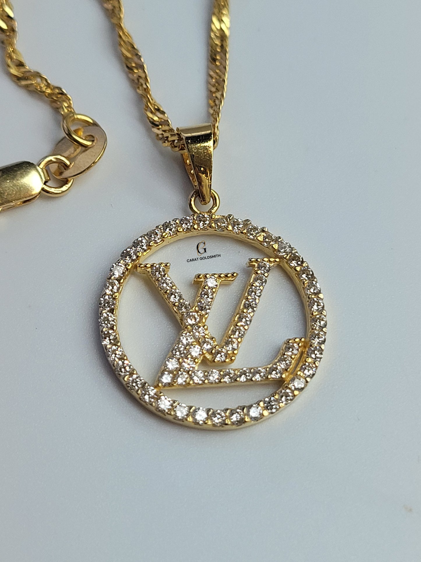 DISC DIAMANTE PENDANT