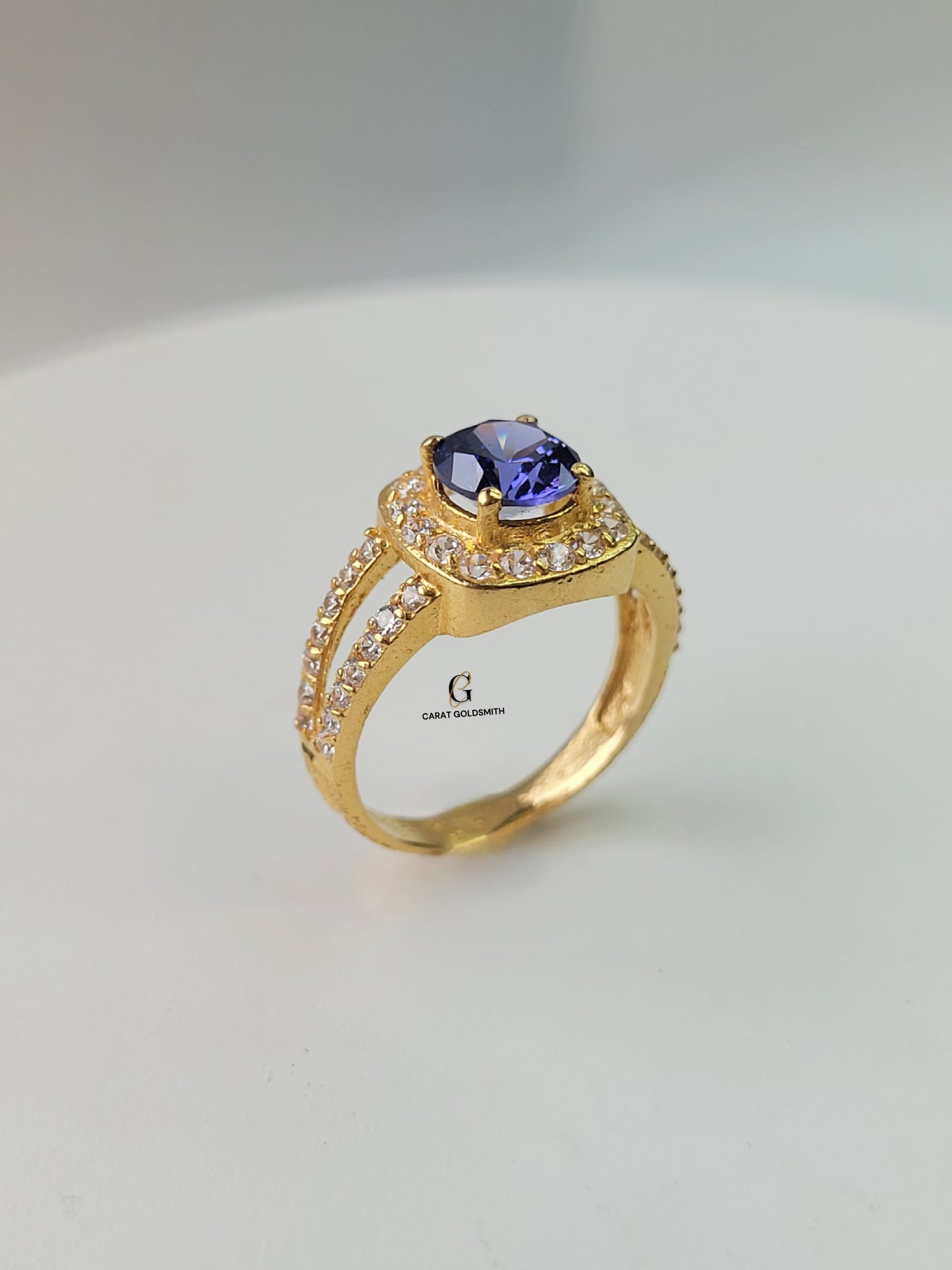 BLUE SAPPHIRE CUSHION-CUT RING