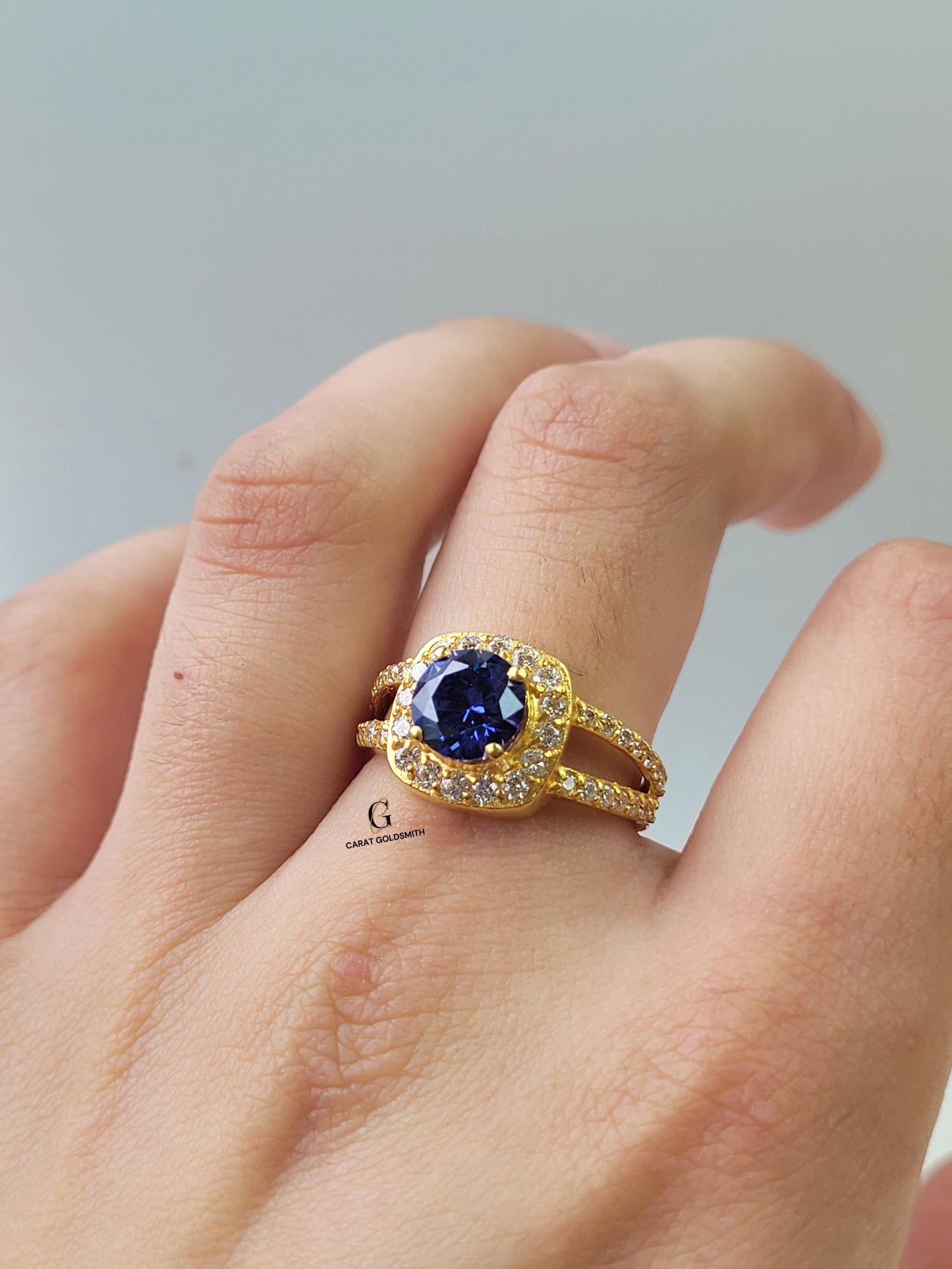 BLUE SAPPHIRE CUSHION-CUT RING