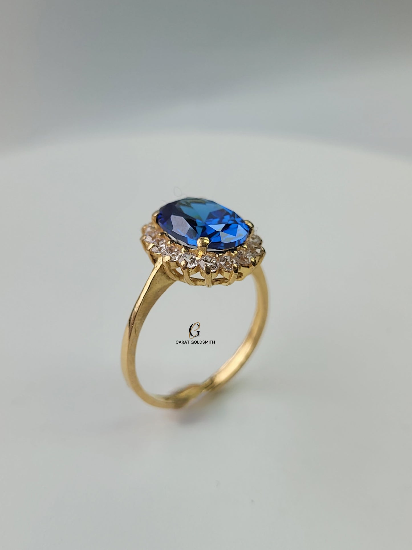 SAPPHIRE OVAL RING