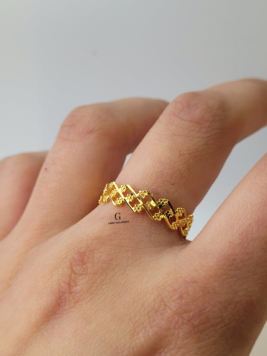 DAINTY WEAVE BAND RING