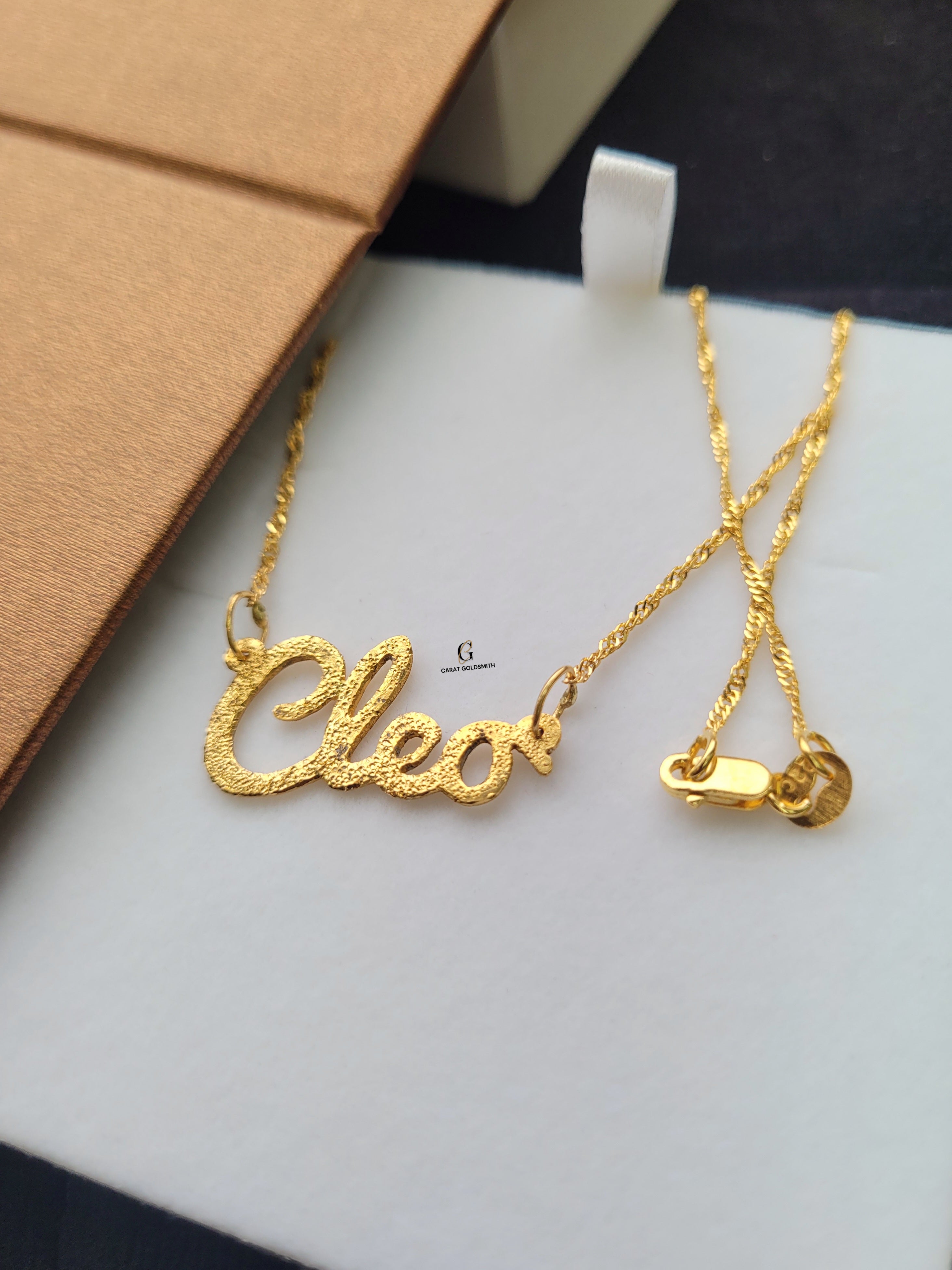 LIGHTWEIGHT ENGLISH NAME NECKLACE | MADE TO ORDER | DISPATCHED WITHIN 1 WEEK