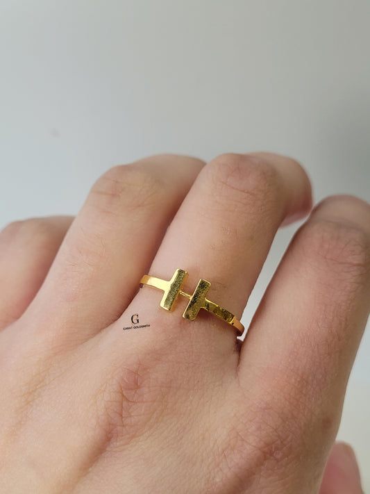 DAINTY T CUFF RING