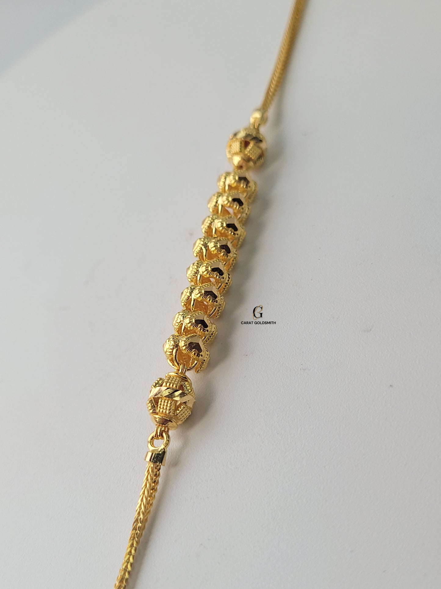 CENTER CLUSTER GOLD BRACELET