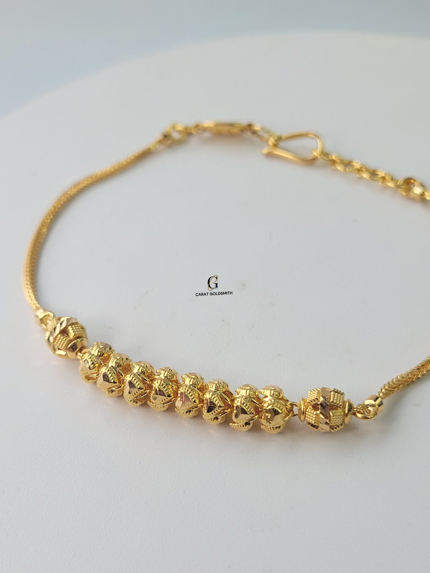 CENTER CLUSTER GOLD BRACELET