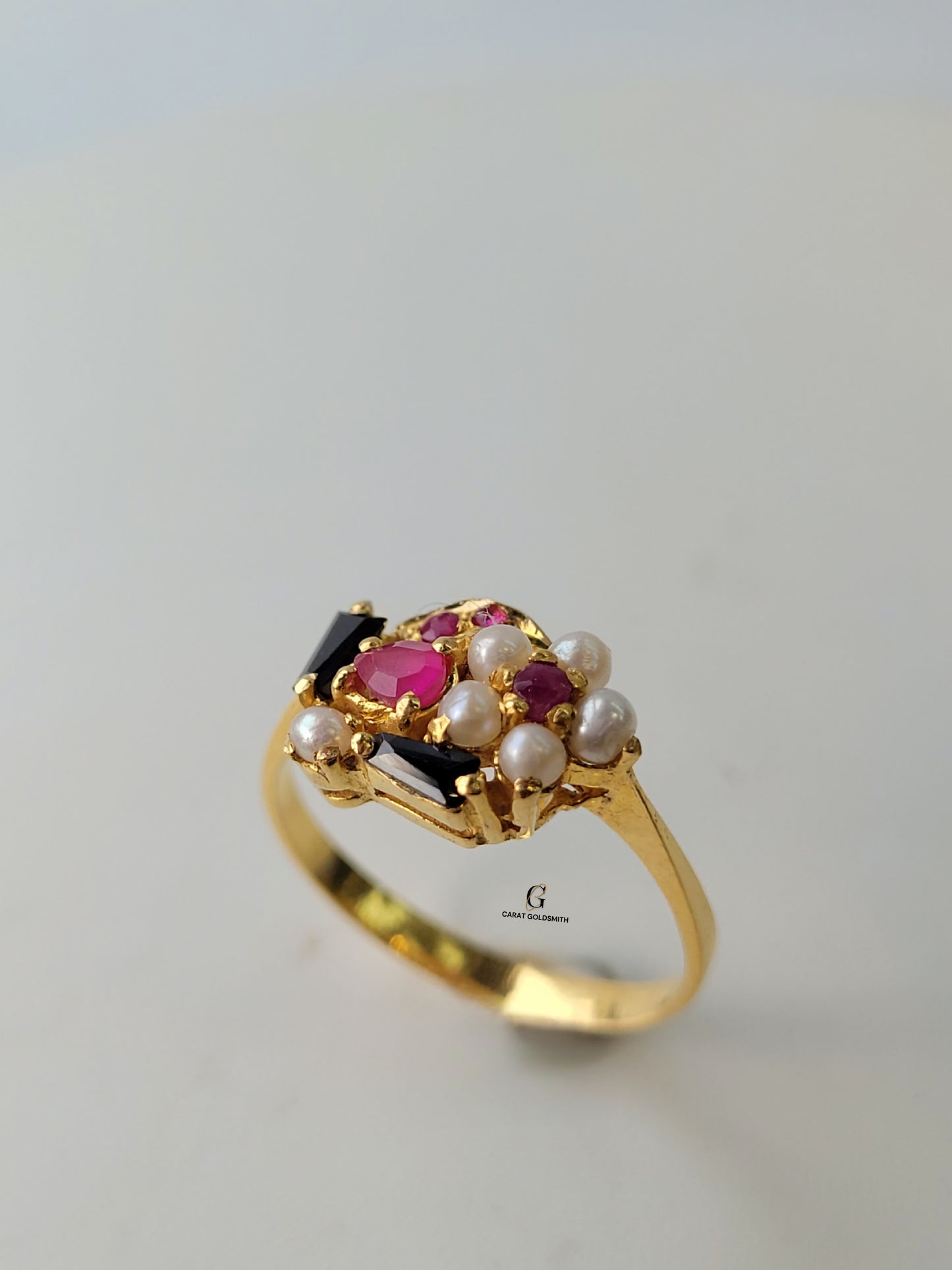 MULTI PEARL RING