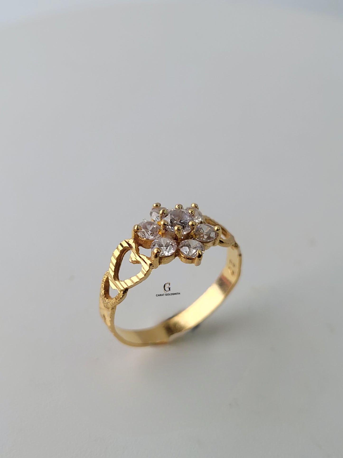 PETAL AND HEART RING