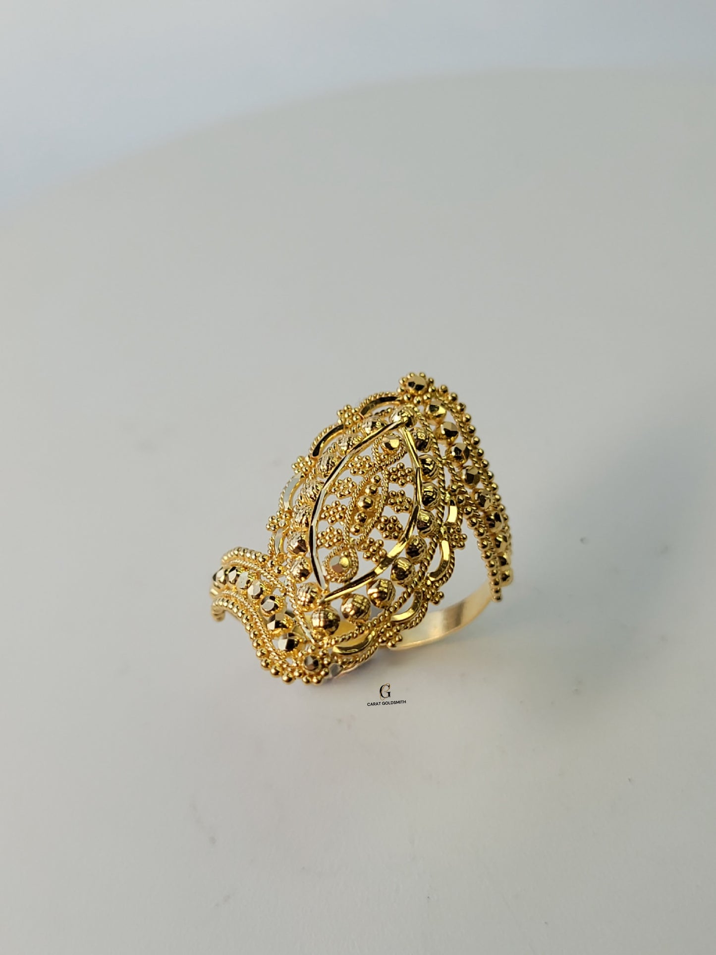 TRADITIONAL GOLD RING