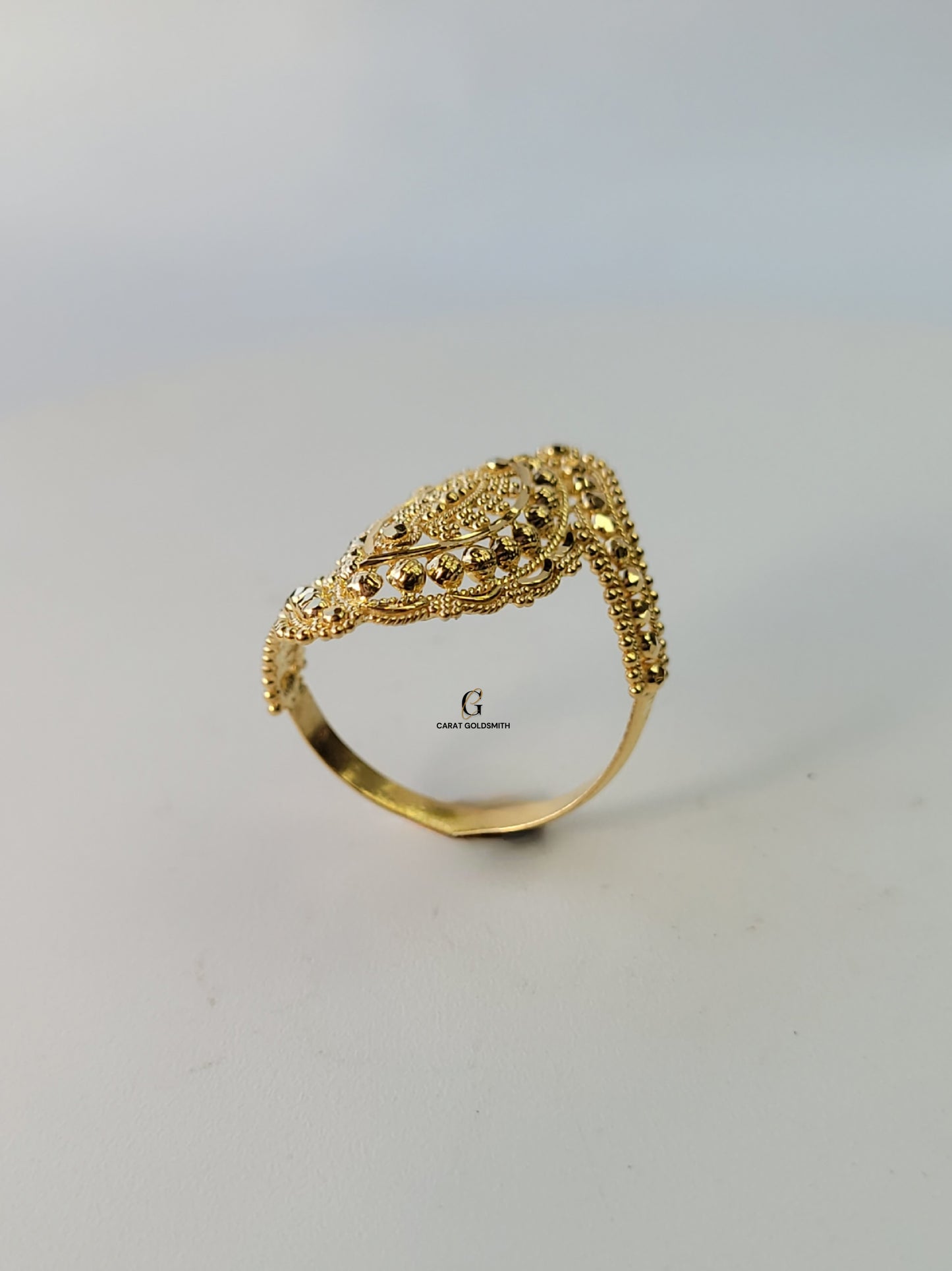 TRADITIONAL GOLD RING