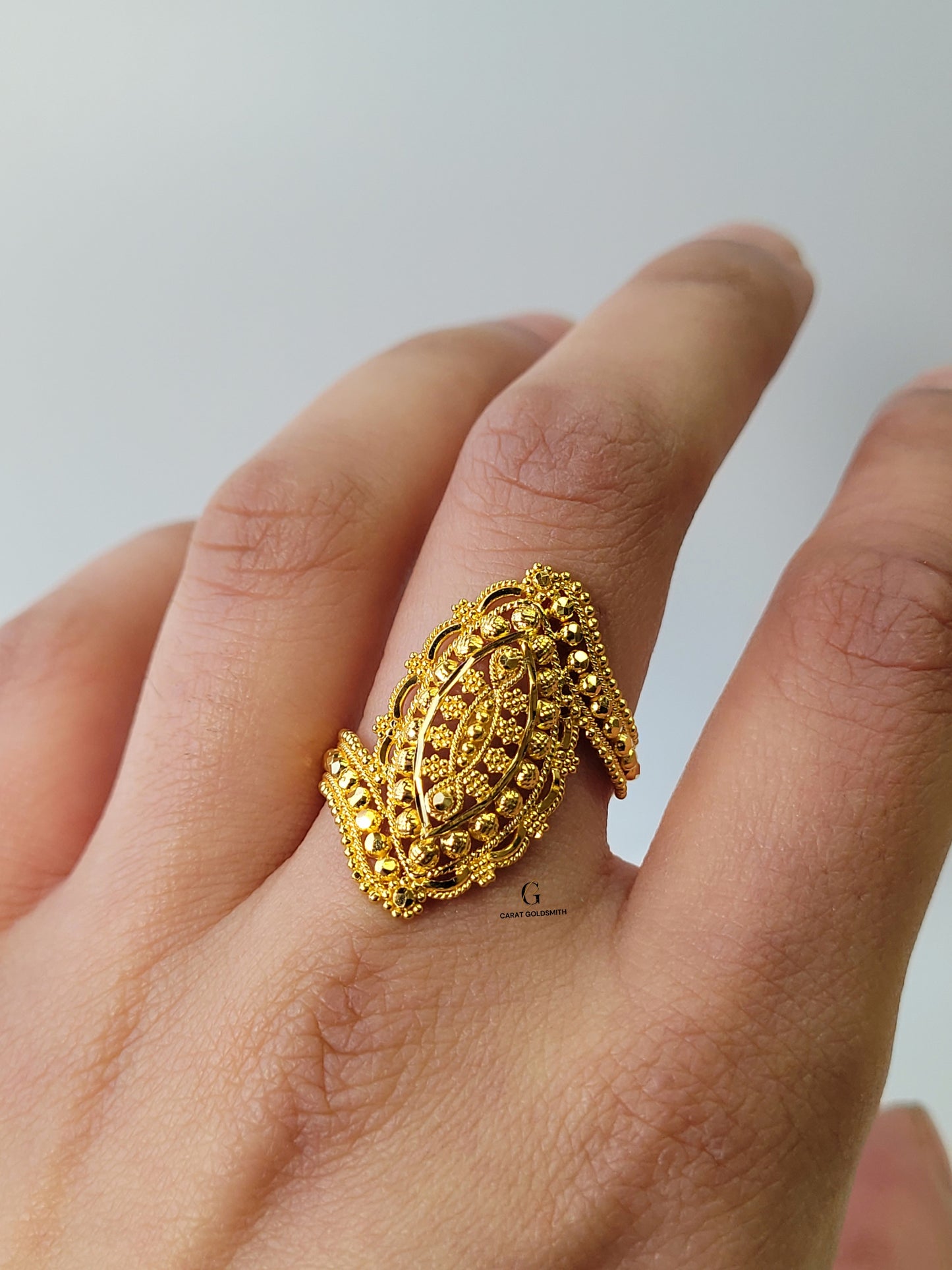 TRADITIONAL GOLD RING