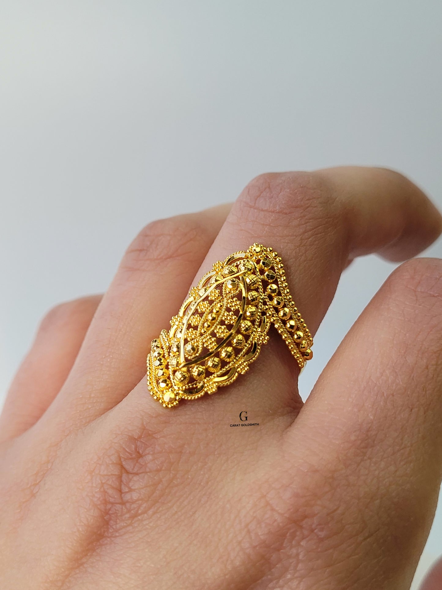 TRADITIONAL GOLD RING