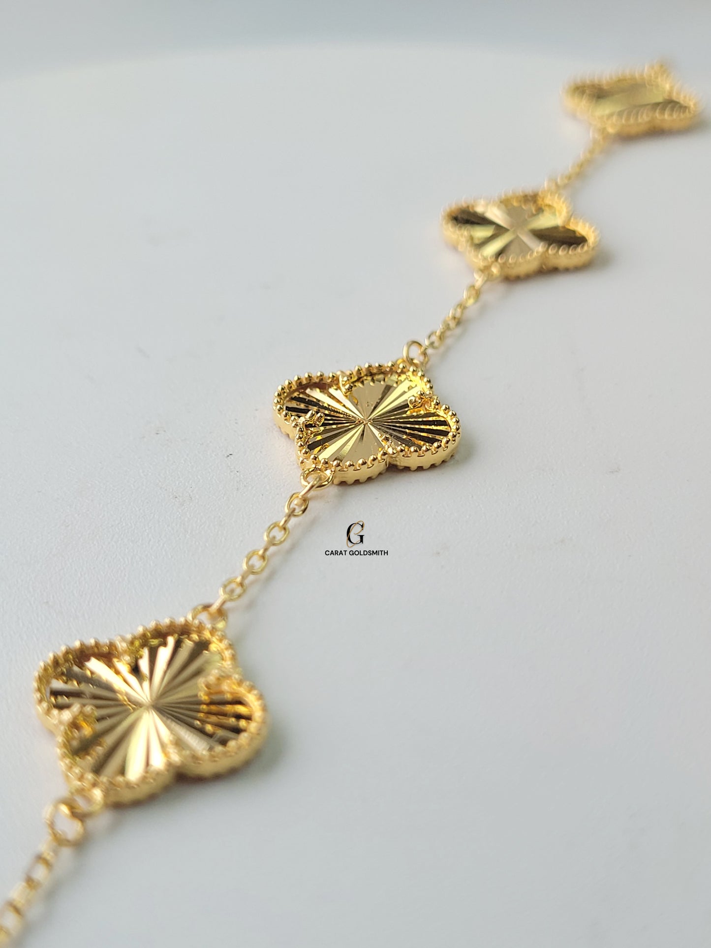 GOLD 5 FLOWER BRACELET