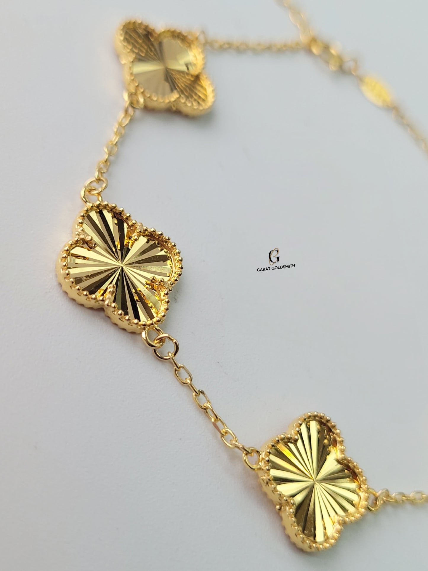 GOLD 5 FLOWER BRACELET