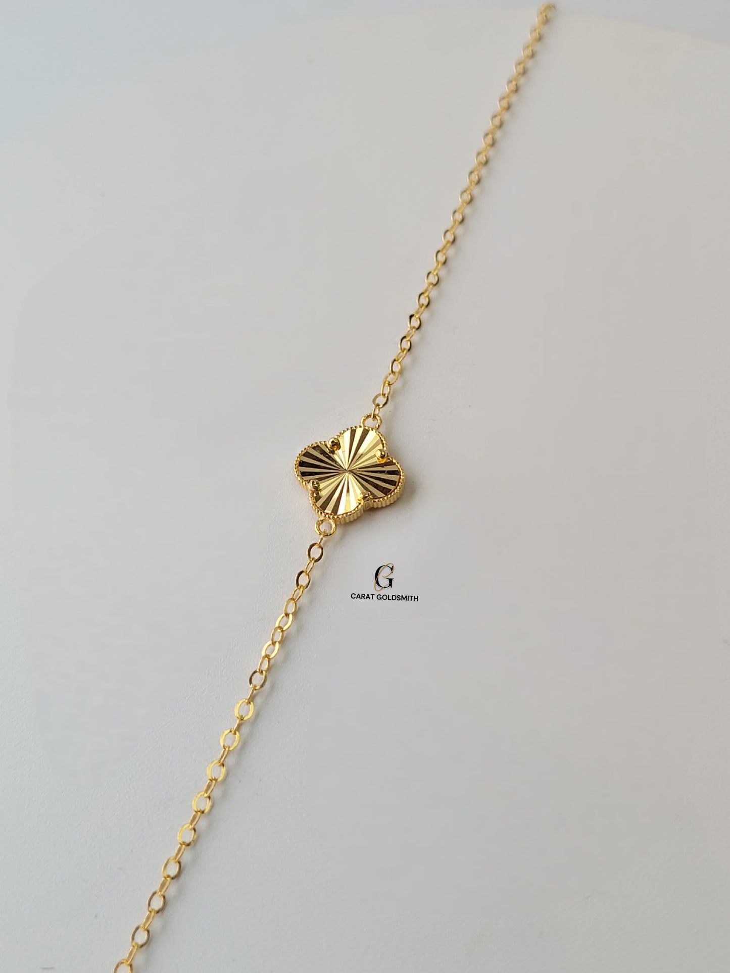 DAINTY SINGLE FLOWER BRACELET