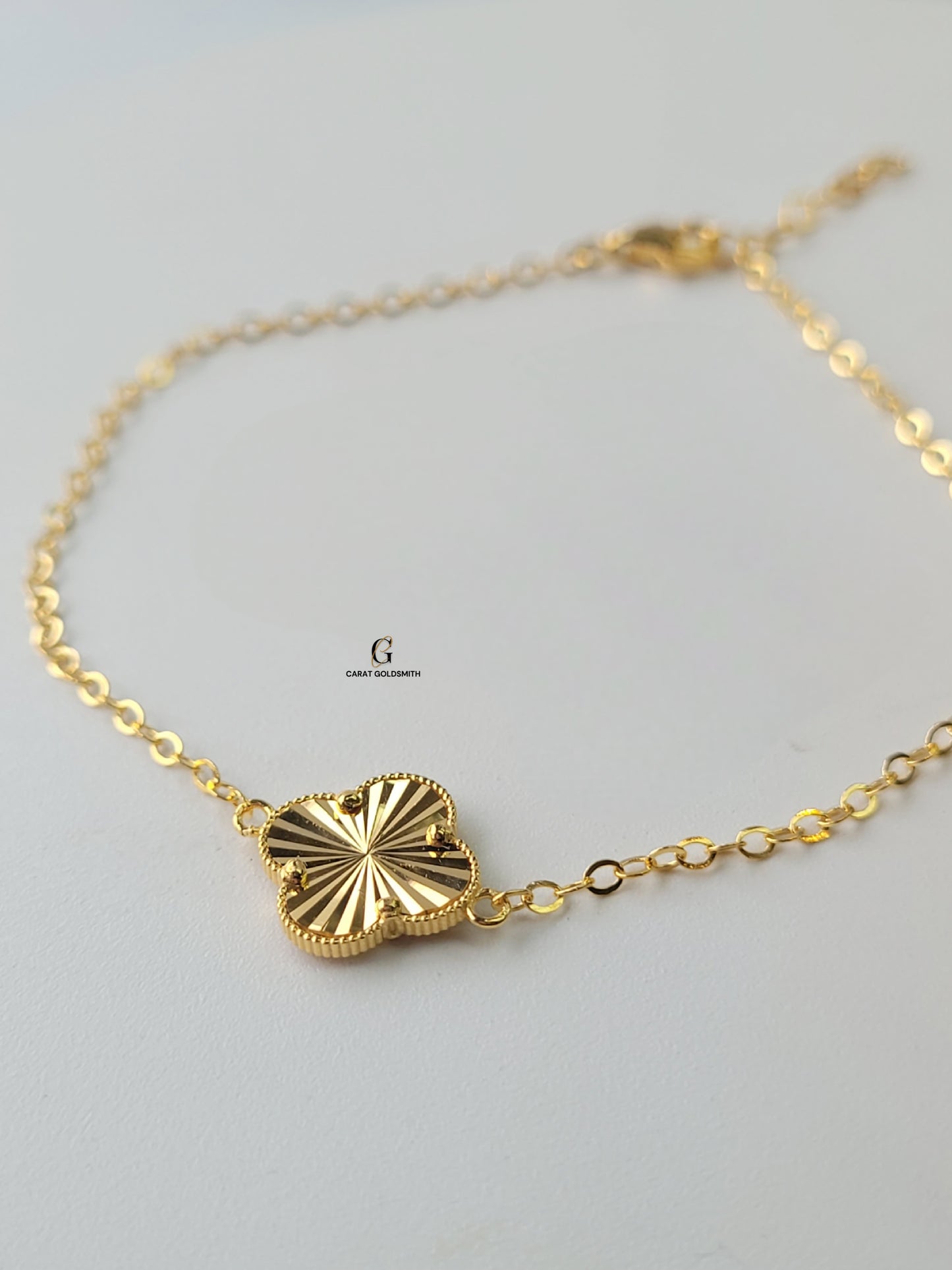 DAINTY SINGLE FLOWER BRACELET