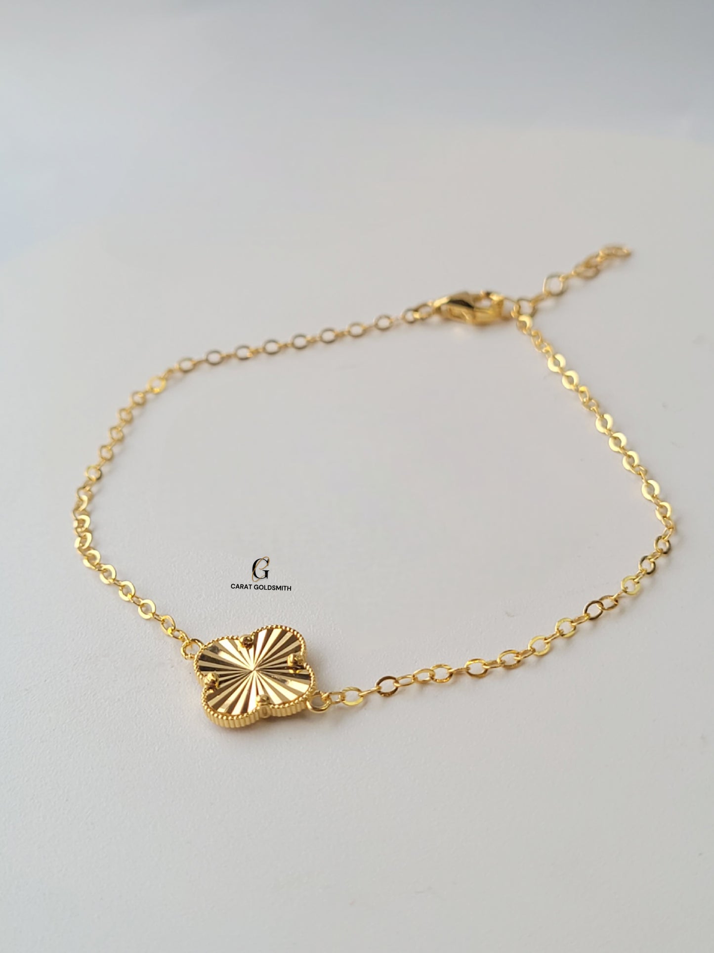 DAINTY SINGLE FLOWER BRACELET