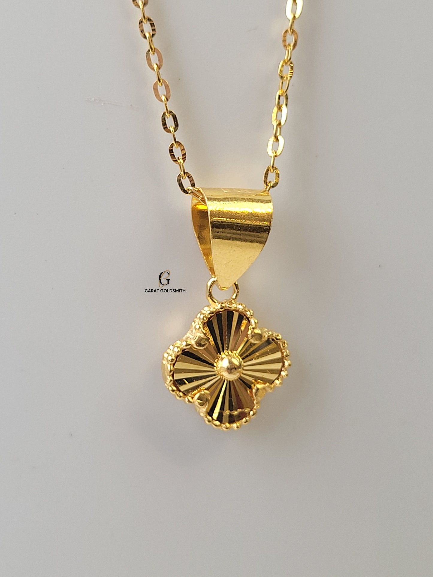 GOLD SINGLE FLOWER NECKLACE - SMALL