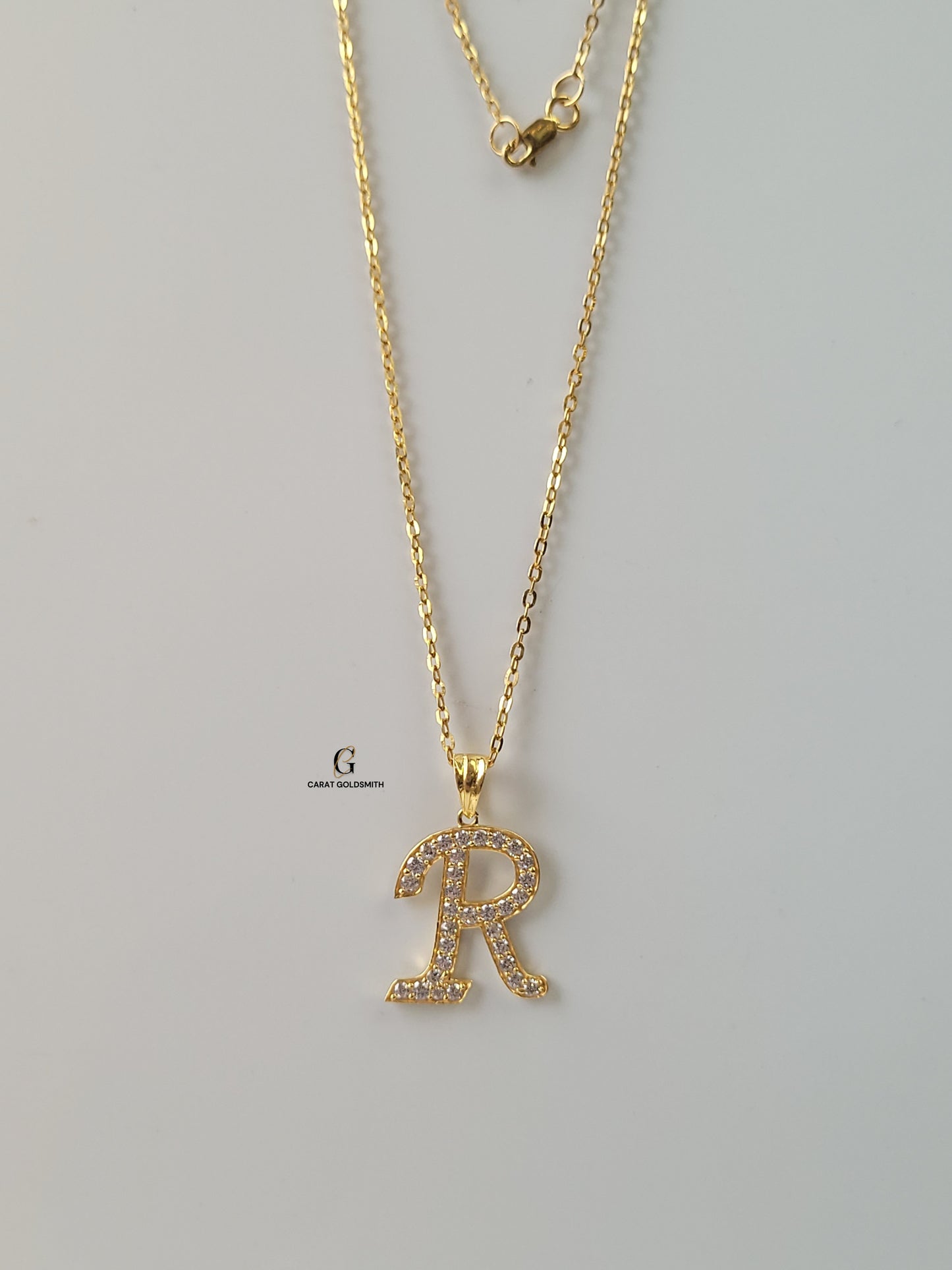 R INITIAL PENDANT