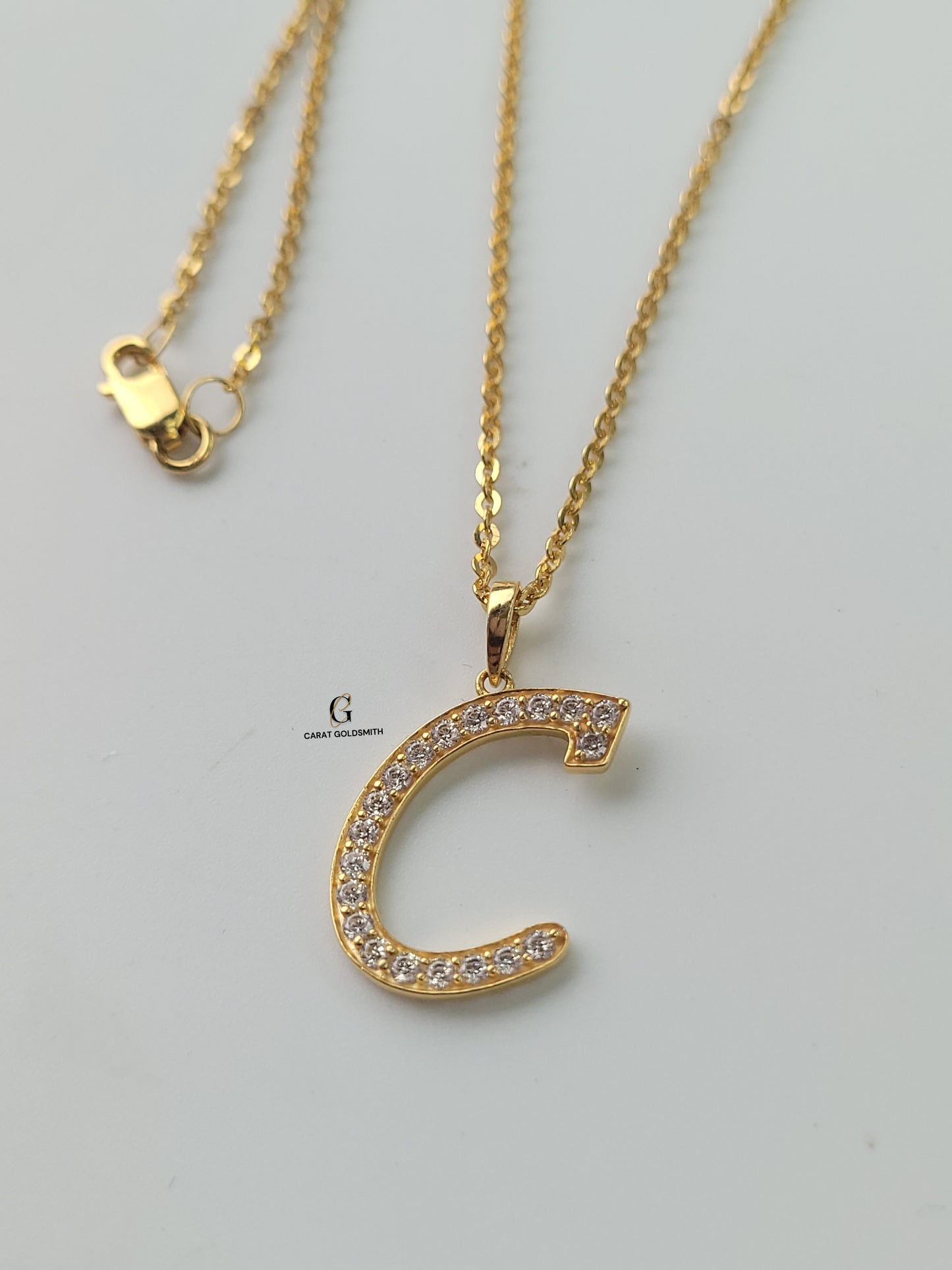 C INITIAL PENDANT