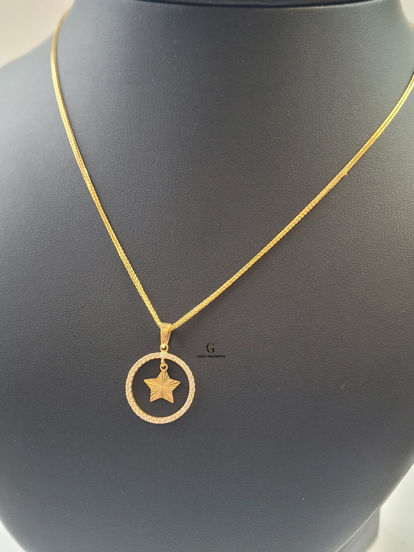 STAR HANGING DIAMANTE PENDANT