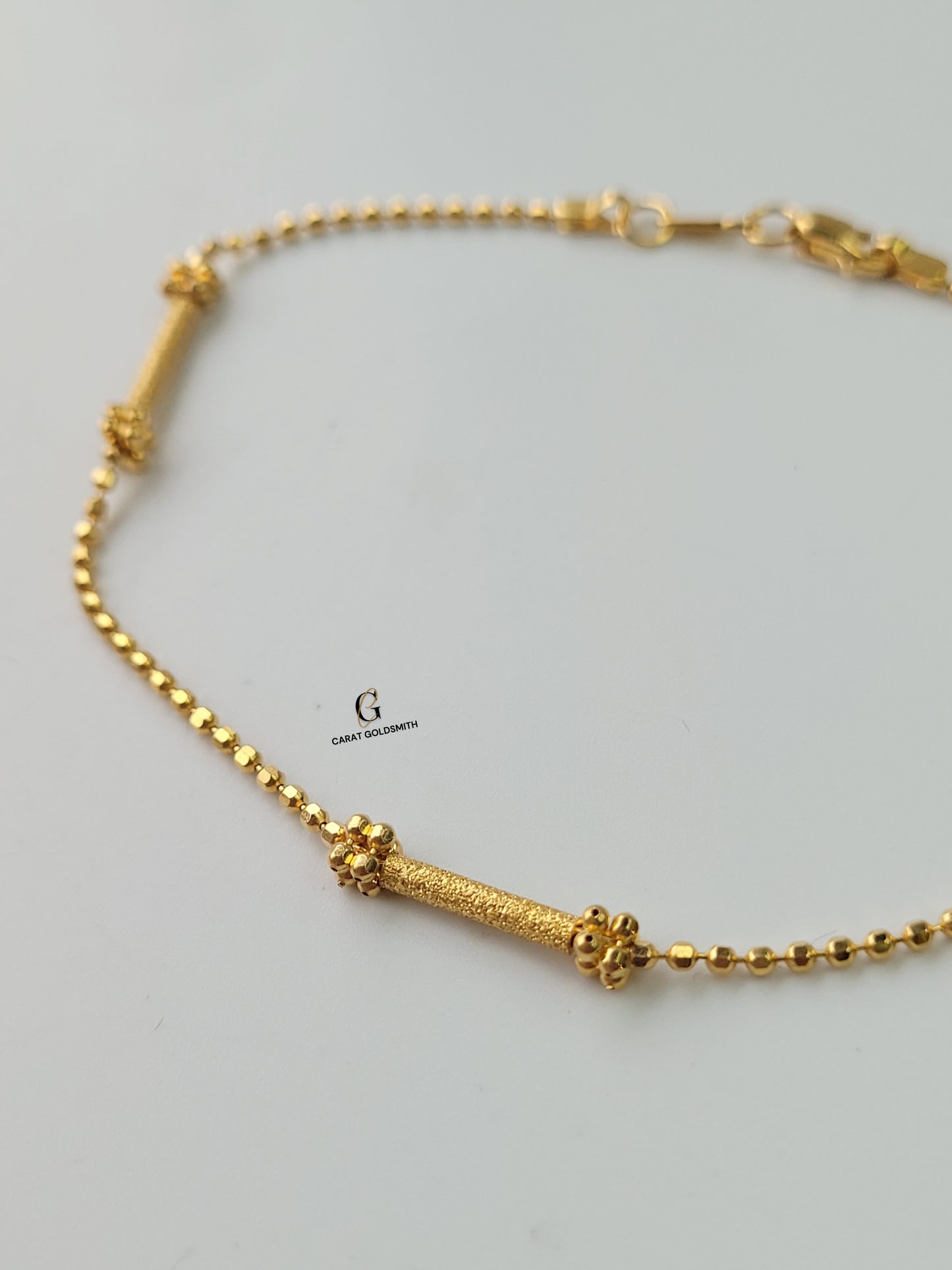 DAINTY BRACELET