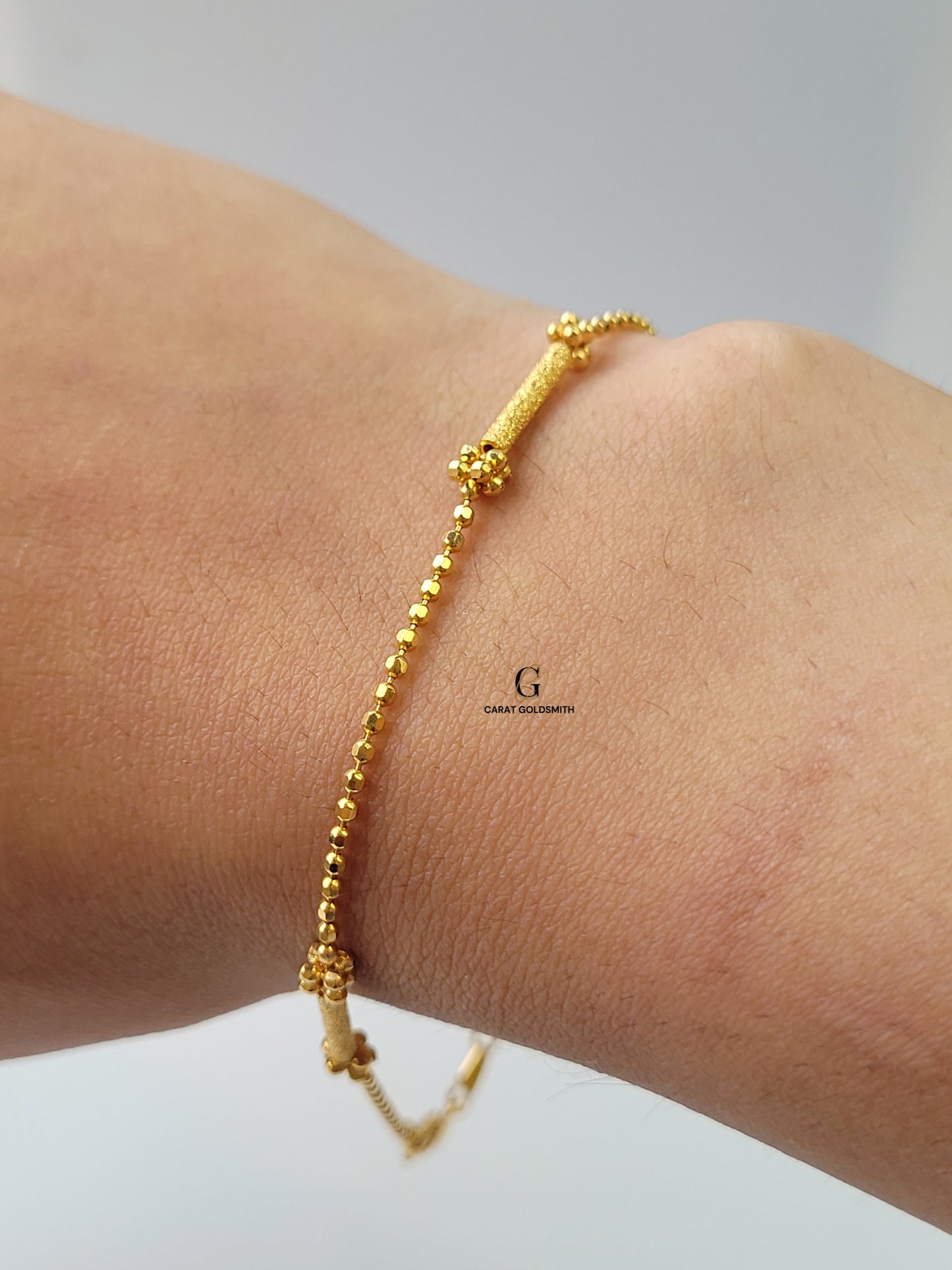 DAINTY BRACELET