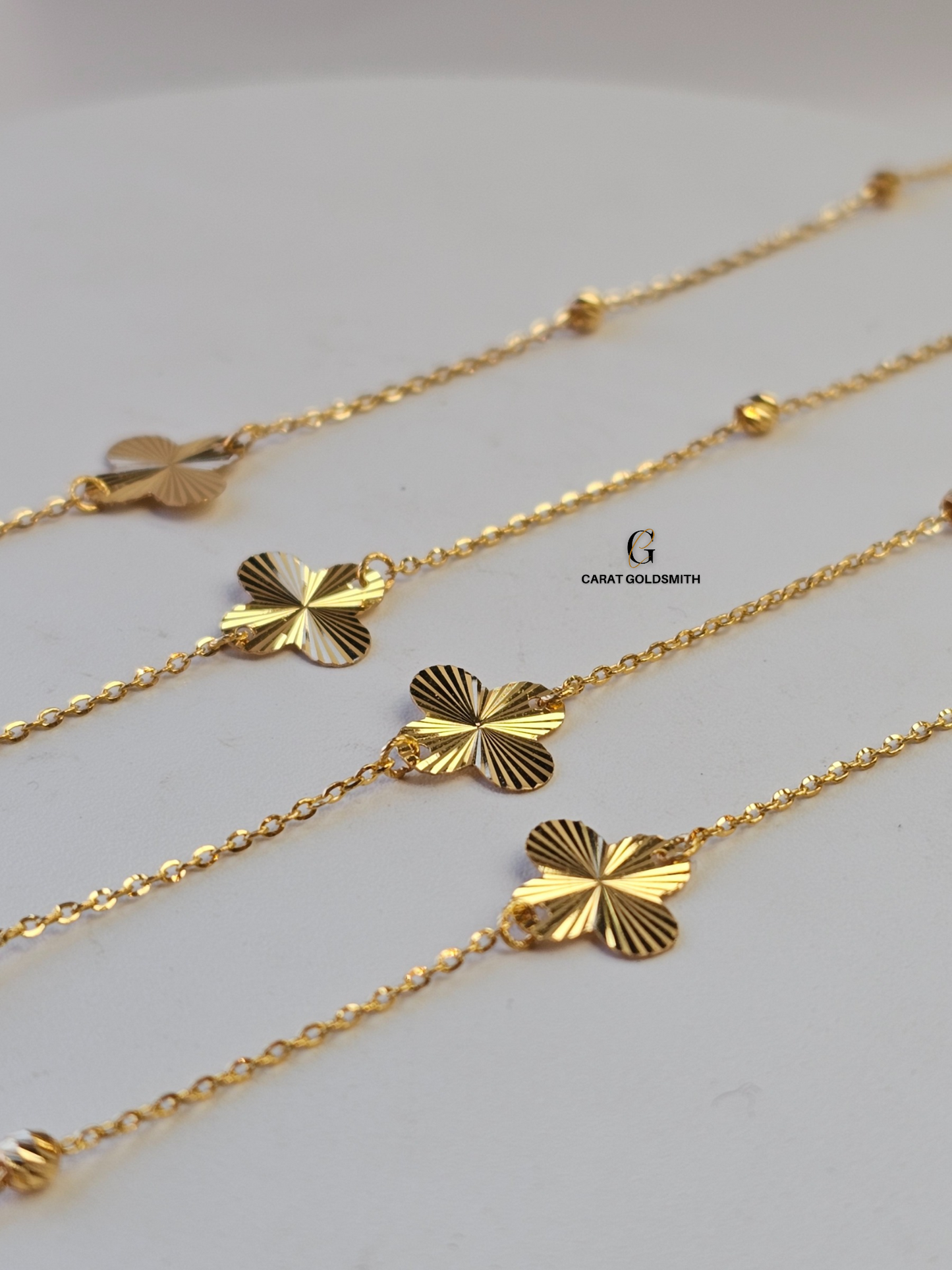 GOLD SATELLITE FLOWER BRACELET