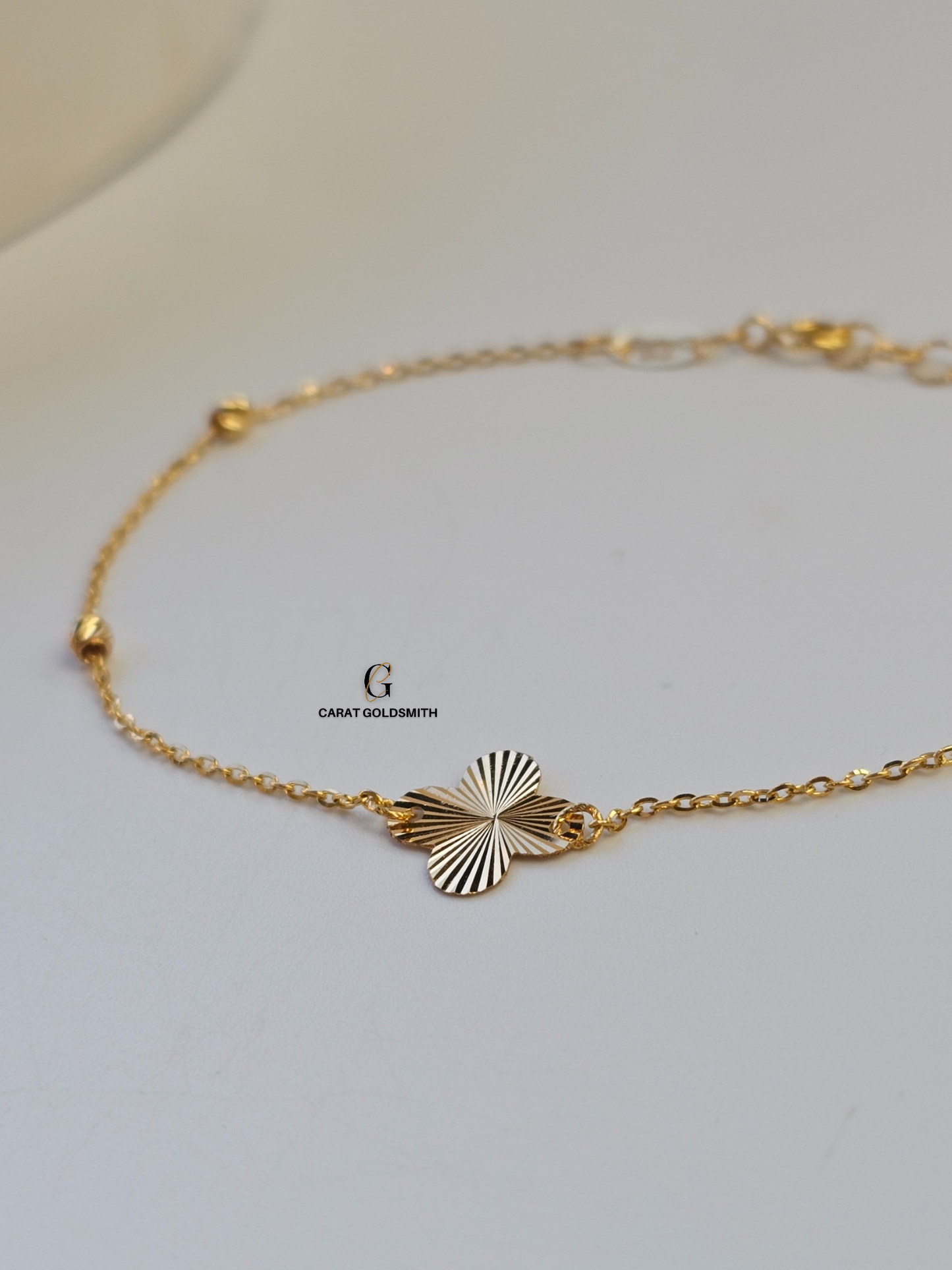 GOLD SATELLITE FLOWER BRACELET