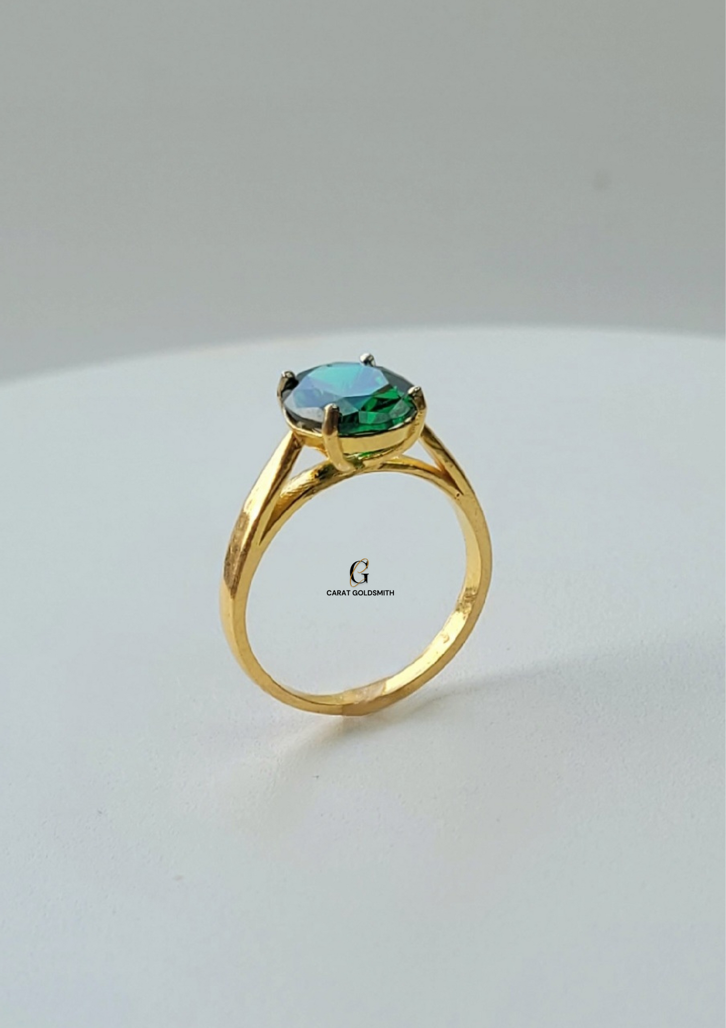 EMERALD OVAL RING