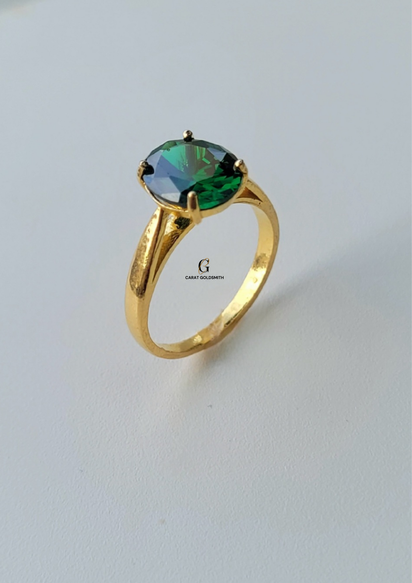 EMERALD OVAL RING