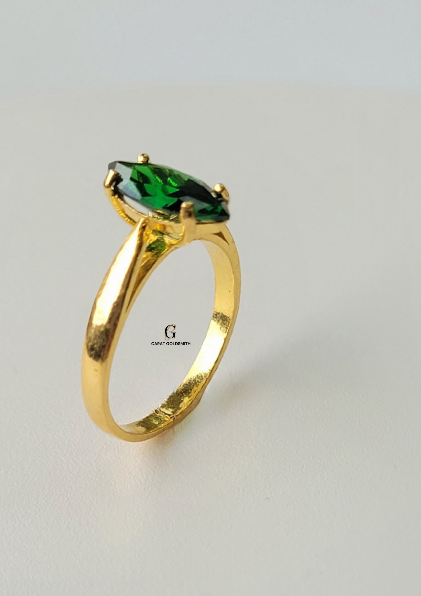 EMERALD PEAR RING