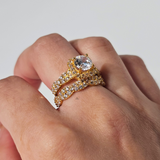 CUSHION CUT DIAMANTE RING SET