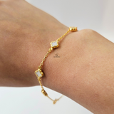 DAINTY 7 FLOWER WHITE BRACELET