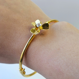 SINGLE FLOWER HINGED BANGLE