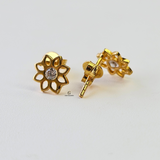 DAINTY PETAL STUDS