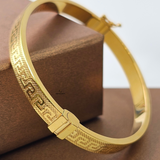 GREEK KEY DESIGN HINGED BANGLE