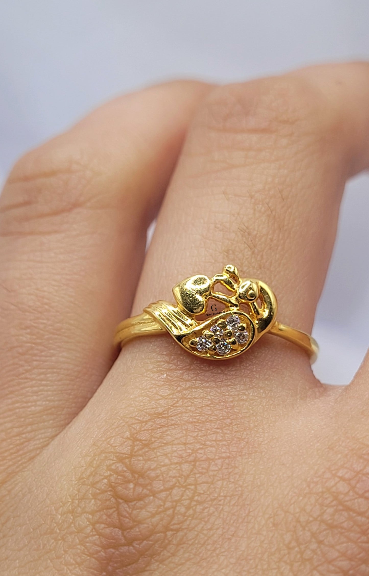 INTRICATE HEART DESIGN RING