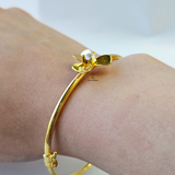 SINGLE FLOWER HINGED BANGLE